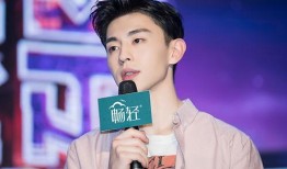 娱乐大爆料邓家佳邓伦,甜蜜互动引粉丝尖叫