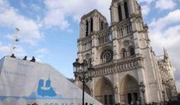 巴黎圣母院在线观看,穿越时空的浪漫之旅，在线重温经典