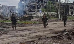 爆料亚速钢铁厂事件视频,惊心动魄的生死较量